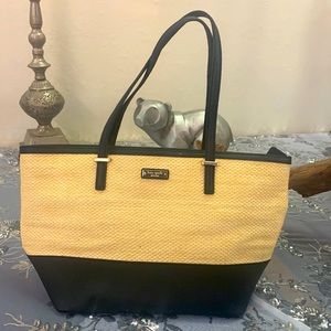 Beautiful KATE SPADE New York hand bag
